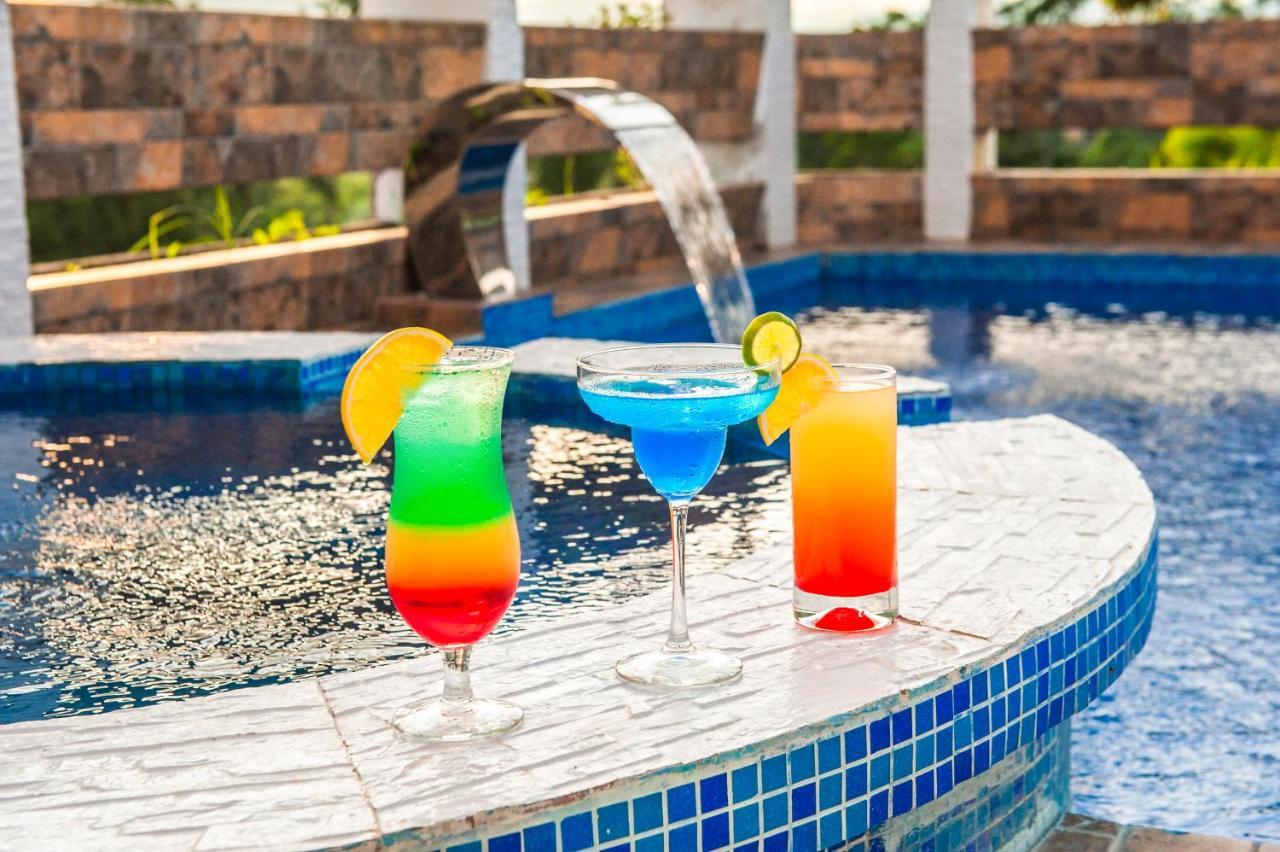Hotel Boutique Papagayo 타라포토 외부 사진